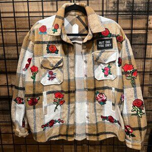 🌹🌸 Floral Patched Flannel Medium Fitted 🌹🌸